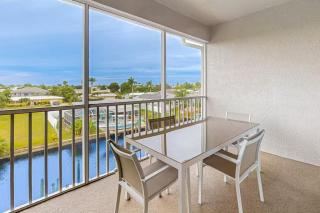 Gulf Access with Boat Slip, Heated Saltwater Pool, Dog-Friendly - Bacino Vista #303 - Roelens - Cape Coral - 9