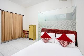 OYO Life 92190 Arya Guest House - Tulungagung - 4