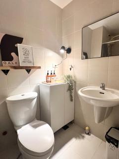 Jazz Residence T2 Rm 405 Homey Muji Inspired Staycation Big Screen Cinema - Manila - 4