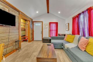 Artsy East Austin Hideaway - 5