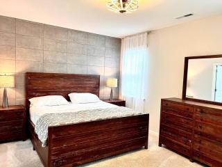 The Villas The One Villa by RDU Airport with Indoor Heated Pool and Gym - Durham - 9