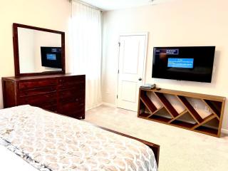 The Villas The One Villa by RDU Airport with Indoor Heated Pool and Gym - Durham - 6