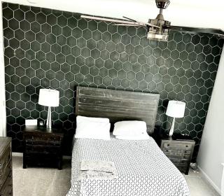 The Villas The One Villa by RDU Airport with Indoor Heated Pool and Gym - Durham - 2