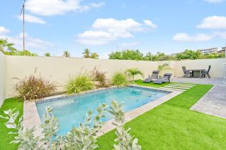 Sunny Villa Blenchi w Private Outdoor Pool! - Willemstad - 8