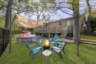 Heated Pool Game Room Firepit Domain Q2 Stadium - Austin - 6