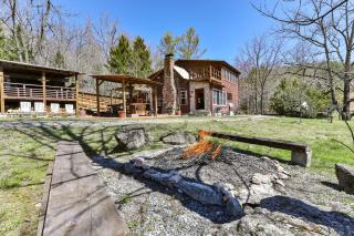 NEW LISTING !!! RUSTIC MEADOW AT LADYBUG LAKE - 5