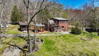 NEW LISTING !!! RUSTIC MEADOW AT LADYBUG LAKE - 2