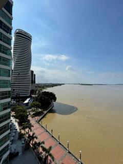 River view 6-04 - Guayaquil - 3