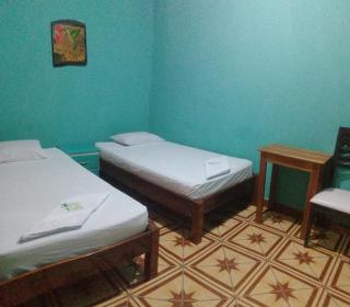 Plaza Jungle Hostel - 9