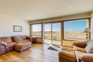 Frannie's Beachfront - 5