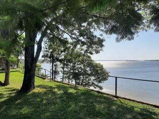 Cabaña frente al rio - 3