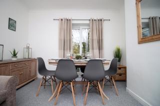 Parkview - Spacious 3 Bed - Parking - WIFI - Newport - 0