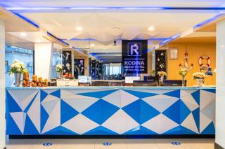 Rodina Beach Hotel - 3