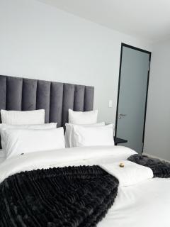 F&J City Accommodation cc at 77 Independence - Windhoek - 0