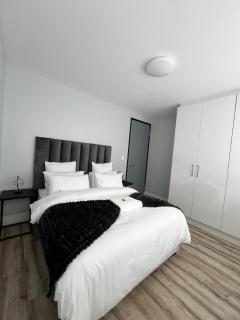 F&J City Accommodation cc at 77 Independence - Windhoek - 5