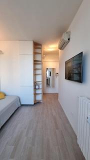 Luminoso monolocale MM3 Dergano SKY Legnone - Milan - 8