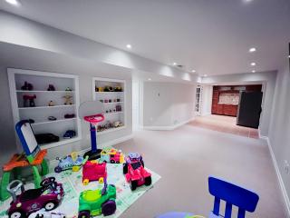 Spacious Family Retreat - 4