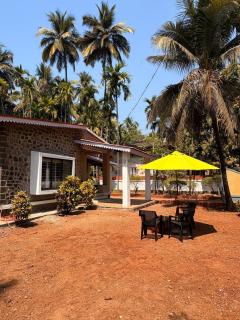 Annapurna Beach House - Adi - 7