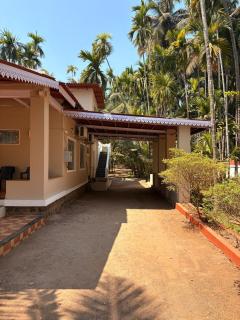 Annapurna Beach House - Adi - 5