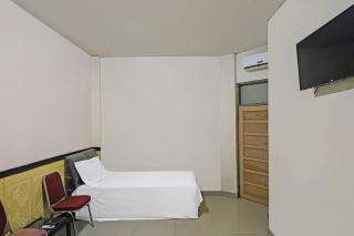 Hotel O Penginapan Metro Parepare - 3
