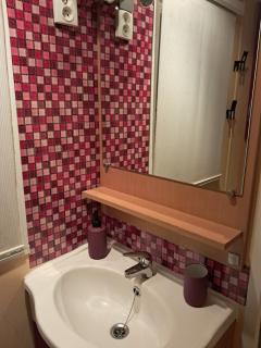 Mobil Home climatisé avec terrasse dans camping l'Escale, calme, à 20 mn à pied de la plage - Agde - 3