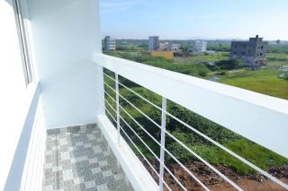Rathna Inn - - 7