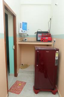 Rathna Inn - - 6