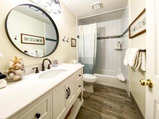 Townhome 893 1, Harbor Village, next to the pool - 6