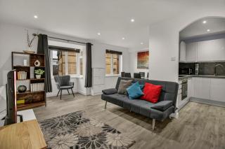 New King size bed apartment with free parking - Londra - 0