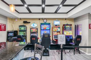 Red Lion Inn & Suites Urbana - 7