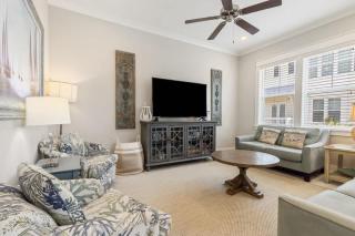 Stylish Townhome with Shared Pool and Golf Cart - Watersound Beach - 0