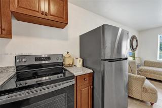 walk to all delray has to offer - Delray Beach - 4