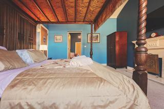 Harbour Inn - 8
