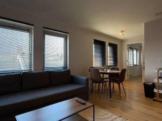 Prime Location 1BR Apartment Walk Everywhere - Eindhoven - 0