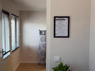 Prime Location 1BR Apartment Walk Everywhere - Eindhoven - 4