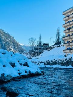 Gold Palace Hotel & Food Lounge - Kalām - 1