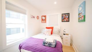 Stylish 4BR 4BA Rooftop Deck & Private Parking! - Washington - 7