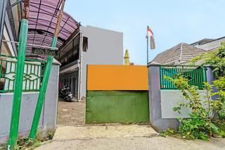 OYO 92269 Arjuna Homestay - Lembang - 9