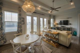 Whale Tales Prominence 30A! BESIDE POOL! 6 seater LSV! 4 Bikes Sleeps 6! - Watersound Beach - 8