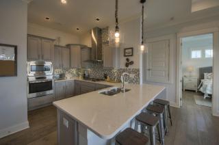 Whale Tales Prominence 30A! BESIDE POOL! 6 seater LSV! 4 Bikes Sleeps 6! - Watersound Beach - 5