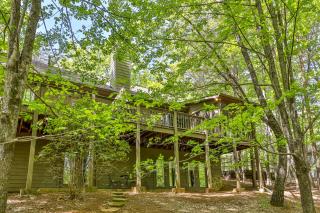 Adventures at Big Canoe - Spacious Cabin Rental in Big Canoe - Serene Nature Views, Cozy Fireplace, Spacious Decks, Walking Dist - Afton - 9