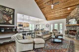 Adventures at Big Canoe - Spacious Cabin Rental in Big Canoe - Serene Nature Views, Cozy Fireplace, Spacious Decks, Walking Dist - 6
