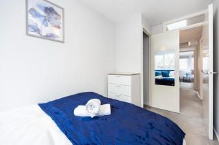 Spacious Four Bedroom Battersea House Contractors Families - 7