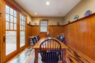 Tuckaway Retreat - Sylva - 4