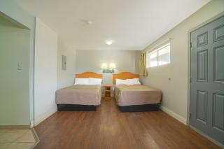 OYO Hotel Midland - Midland - 3