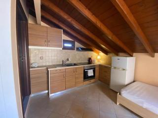 Cozy Apartment in the Heart of Samos - Samos (Samo) - 3
