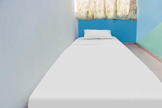 SPOT ON 92323 Ririn Homestay - Nagoya - 4