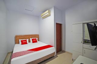 OYO 92342 Hotel Batik Traveller - Medan - 0
