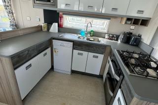 Lighthouse Lodge - Peaceful & Dog Friendly - Sutton-on-Sea - 9