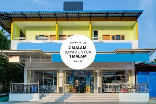 Hotel O Parapat Near Dermaga Ajibata Formerly Pudan Residence 2 - Parapat - 0